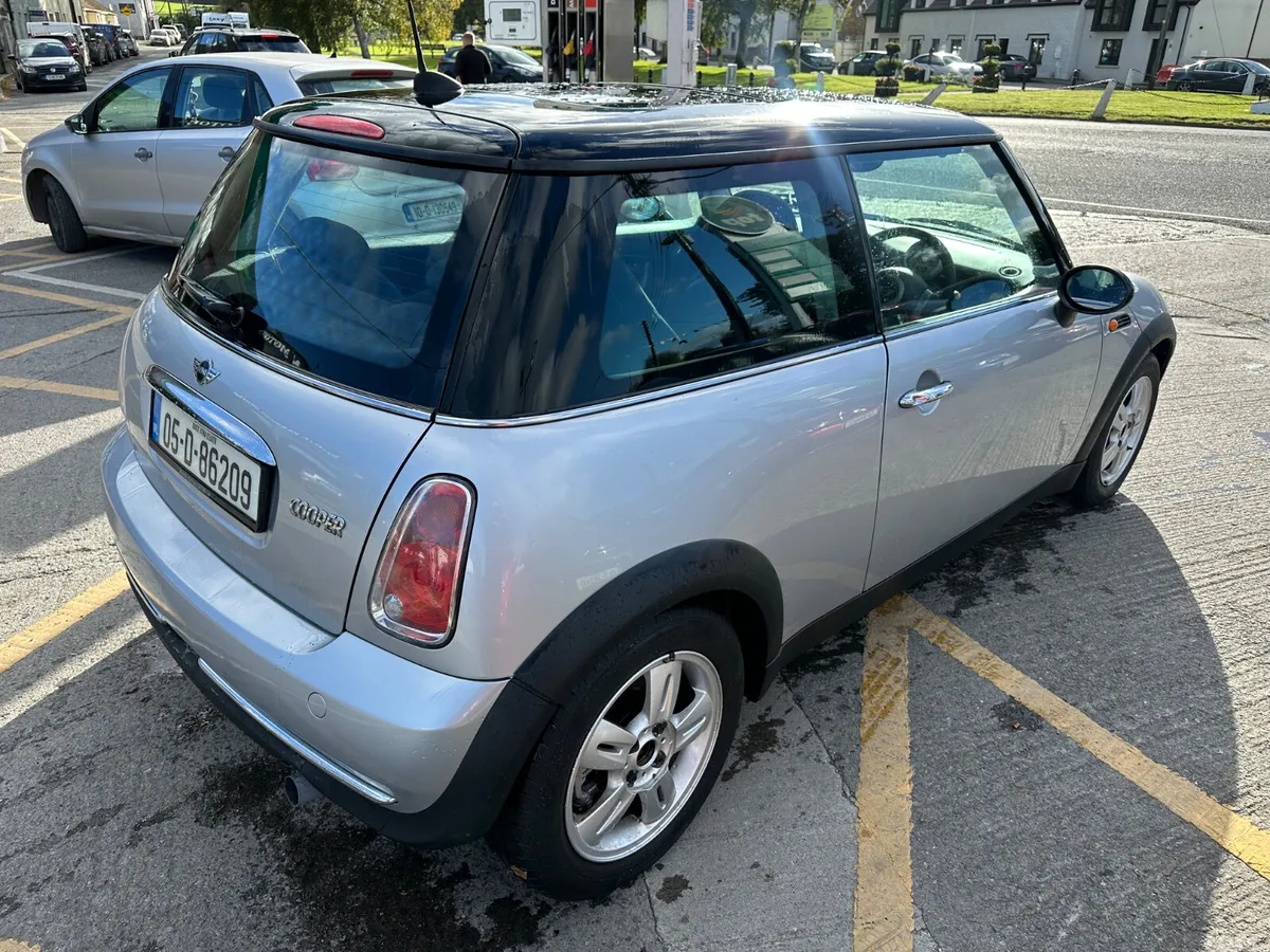 Mini Cooper Hatchback, Petrol, 2005, Silver