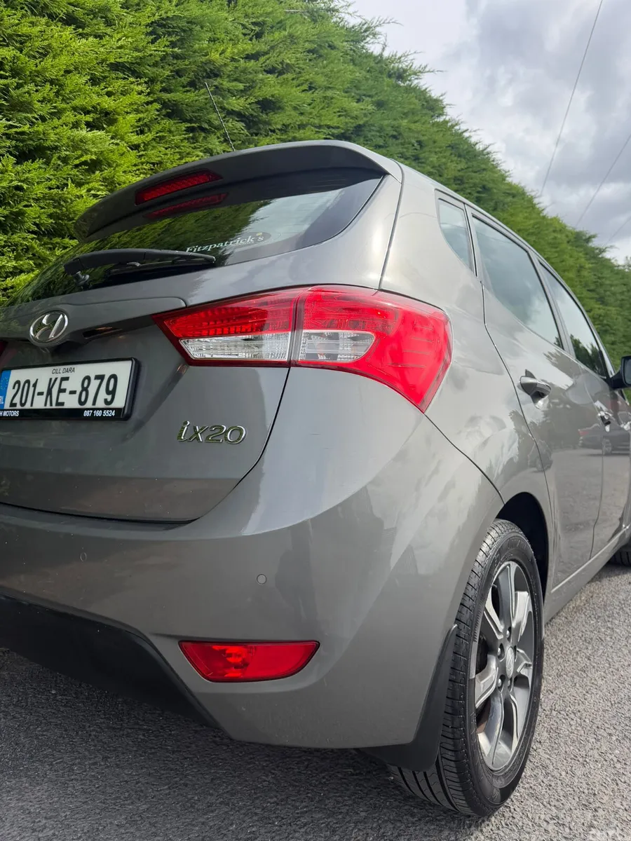 Hyundai ix20 MPV, Petrol, 2020, Grey