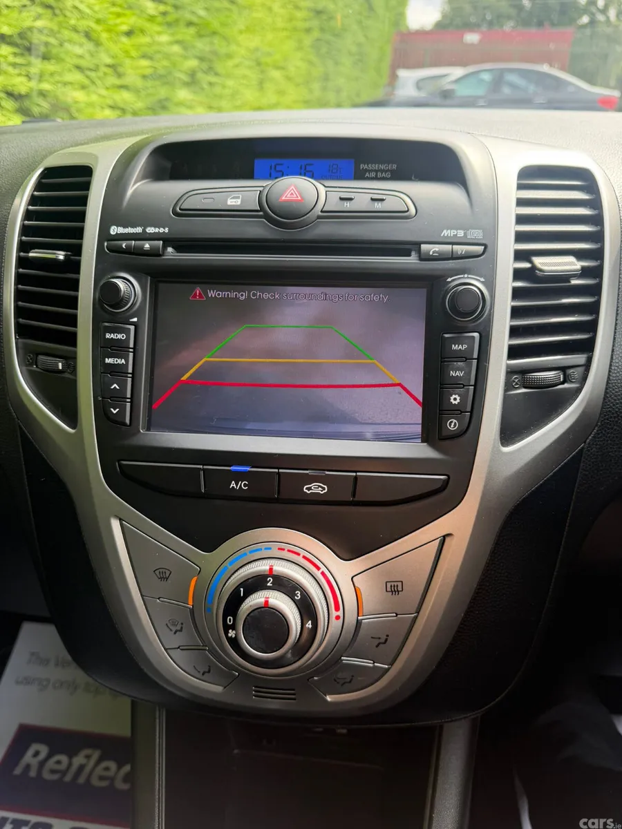 Hyundai ix20 MPV, Petrol, 2020, Grey