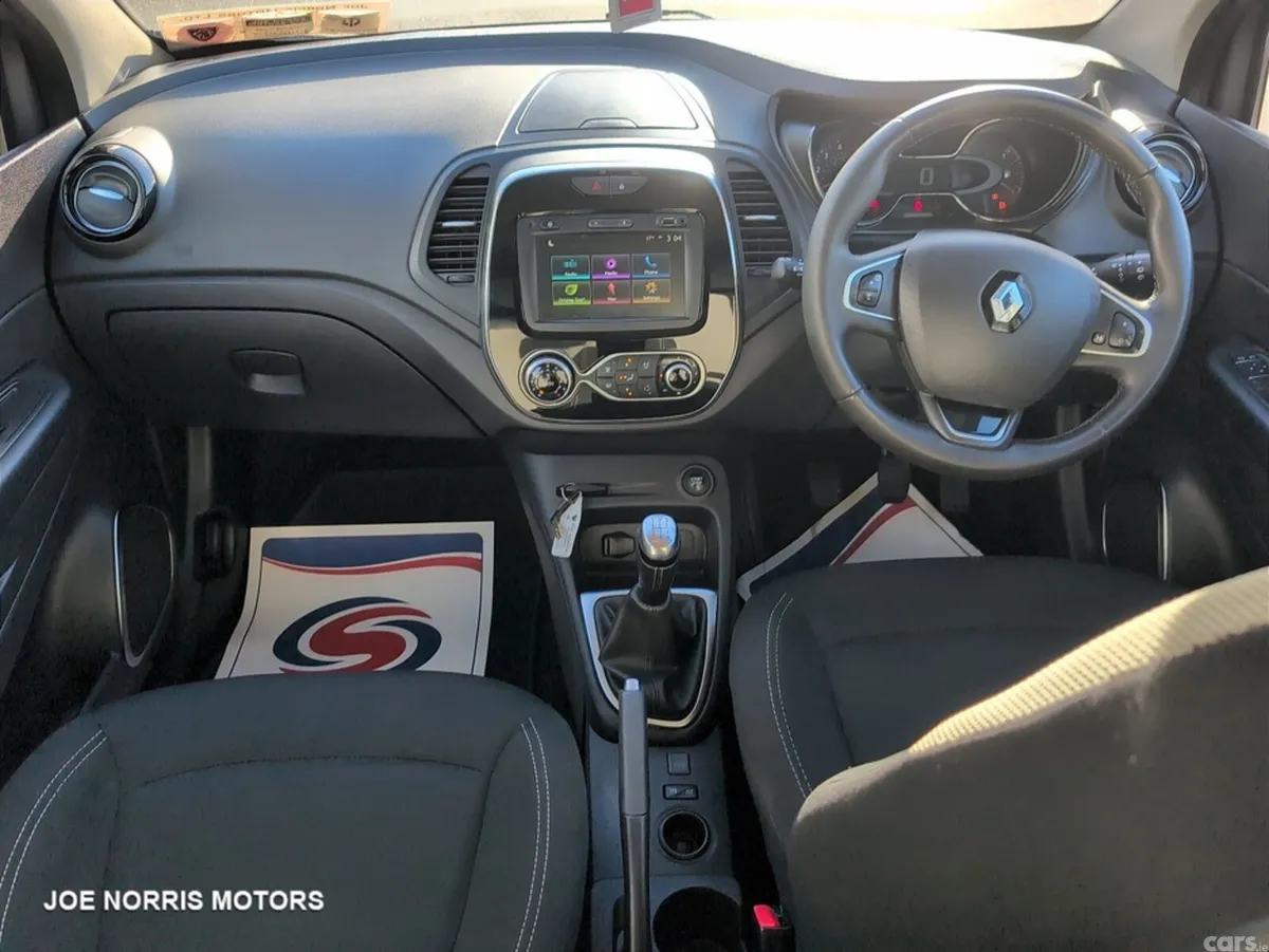 Renault Captur Hatchback, Diesel, 2019, Grey
