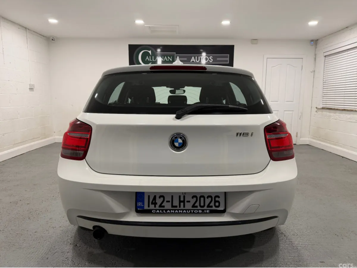 BMW 1-Series Hatchback, Petrol, 2014, White