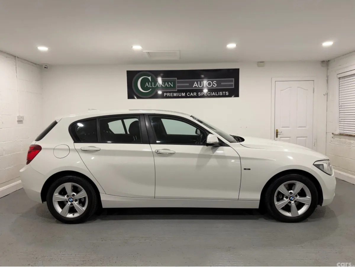 BMW 1-Series Hatchback, Petrol, 2014, White