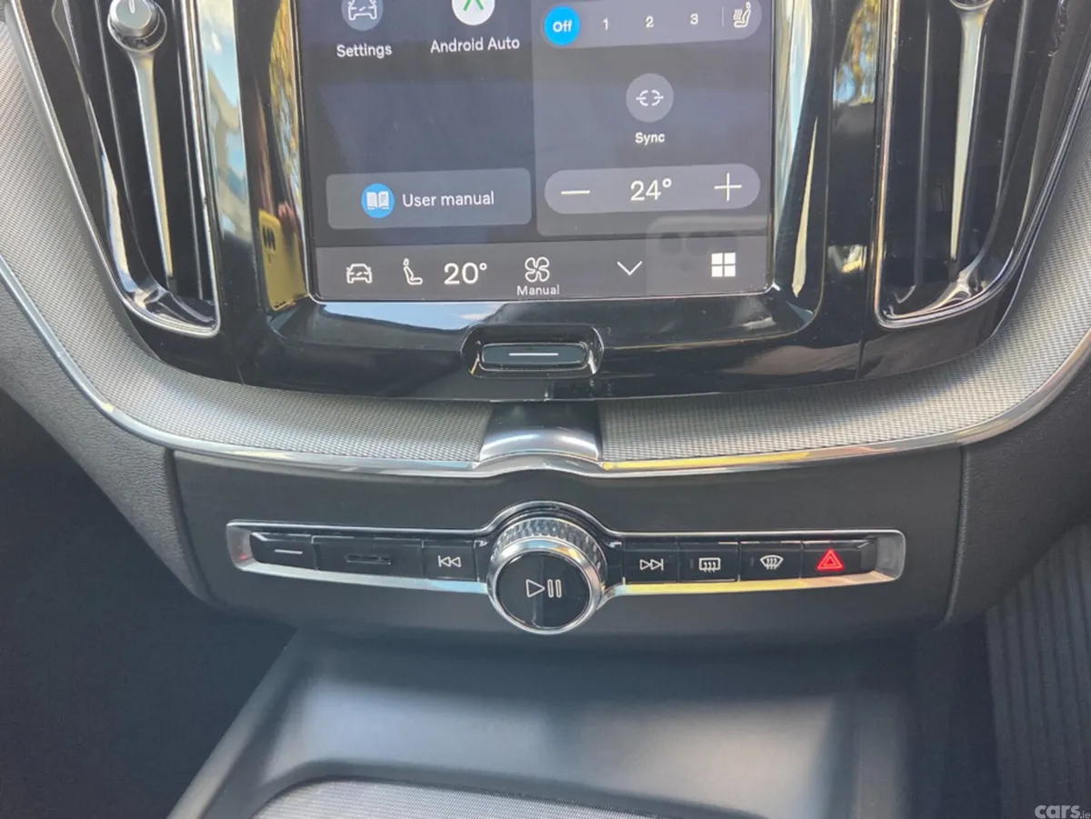 Volvo XC60 SUV, Petrol Plug-in Hybrid, 2023, Grey