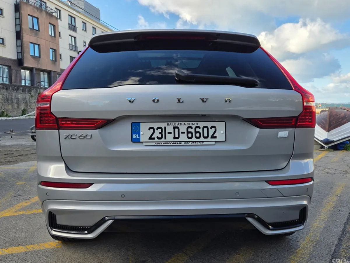 Volvo XC60 SUV, Petrol Plug-in Hybrid, 2023, Grey