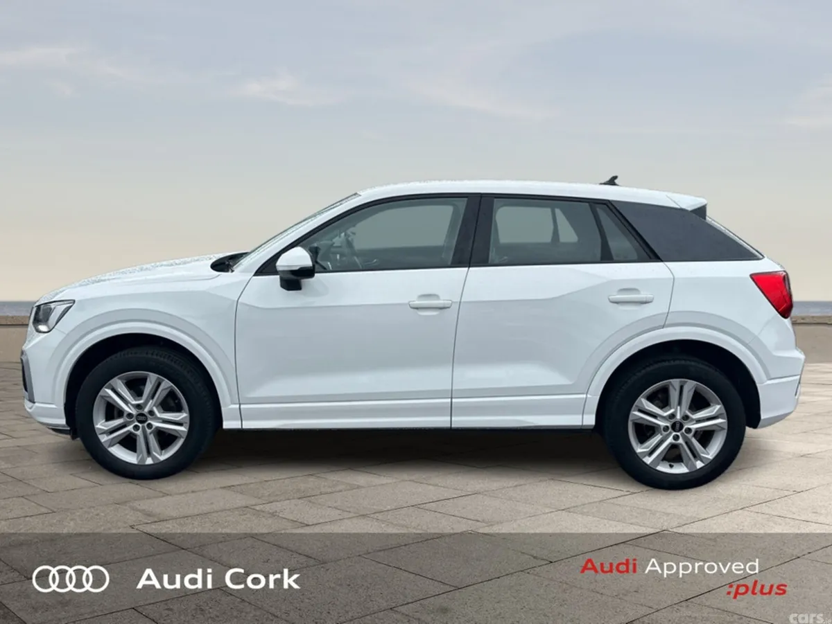 Audi Q2 SUV, Petrol, 2023, White