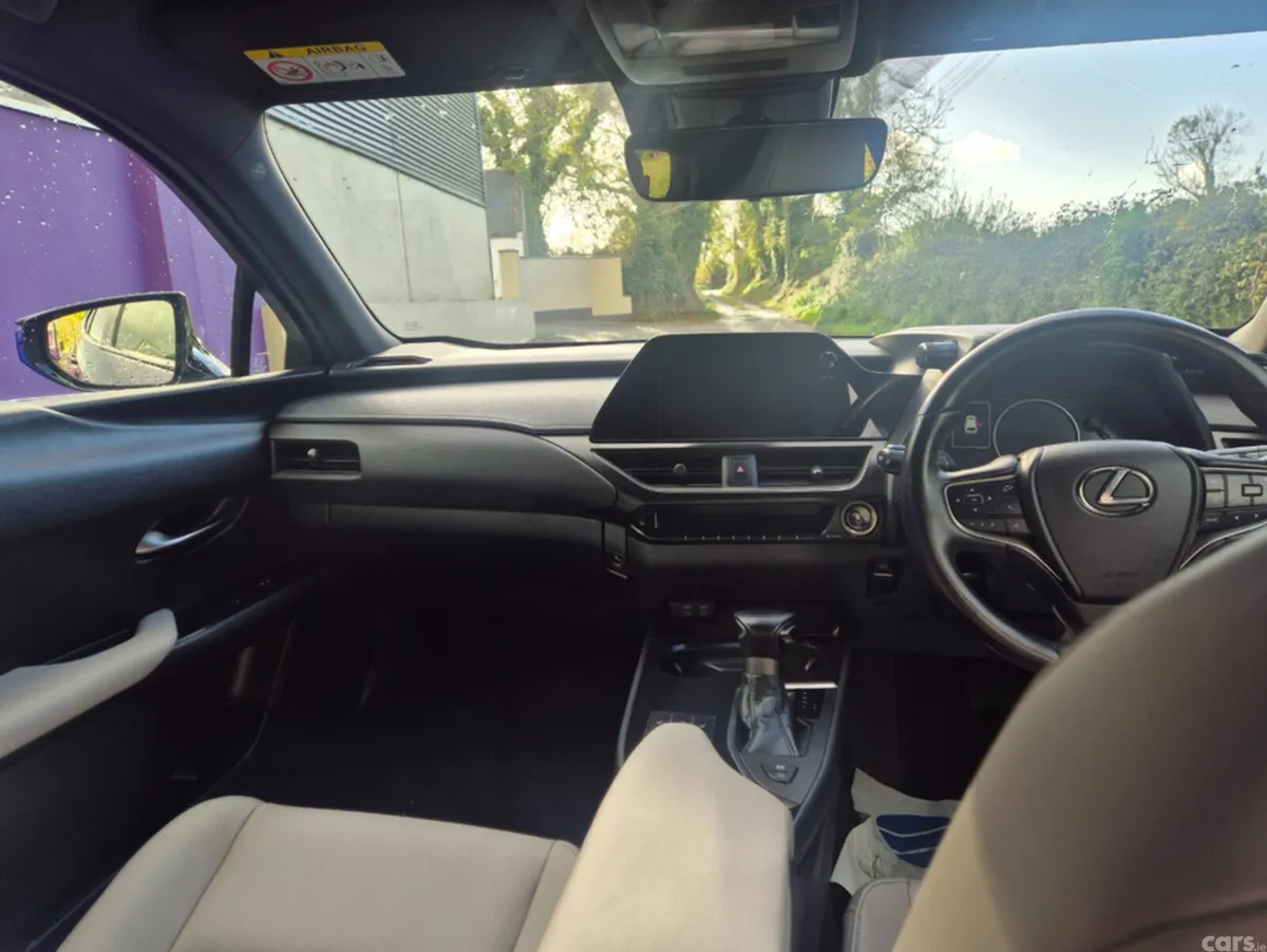 Lexus UX Estate, Petrol Hybrid, 2023, Blue
