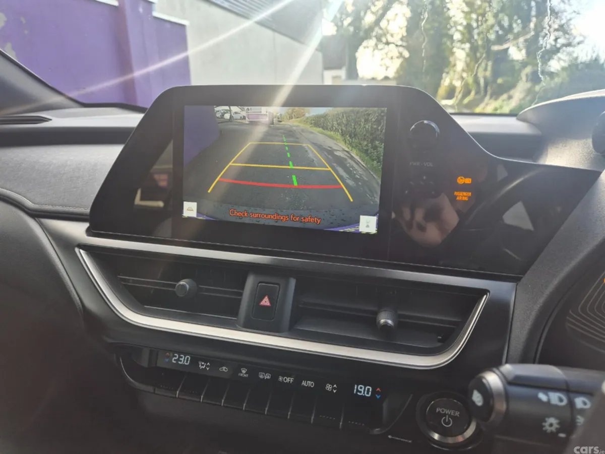 Lexus UX Estate, Petrol Hybrid, 2023, Blue