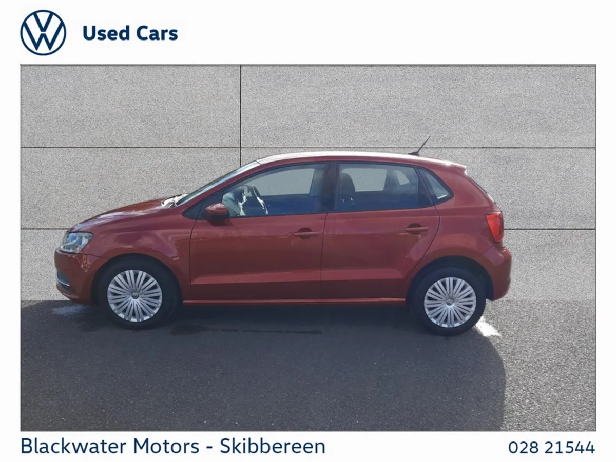 Volkswagen Polo Hatchback, Petrol, 2016, 