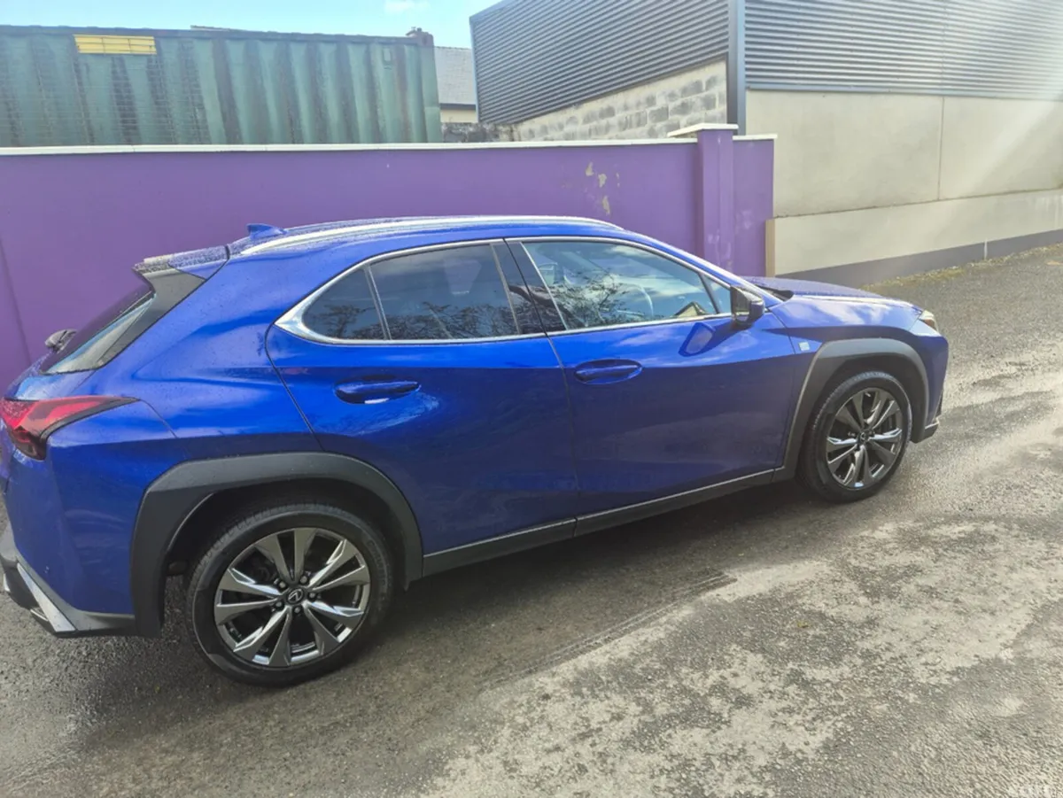 Lexus UX Estate, Petrol Hybrid, 2023, Blue