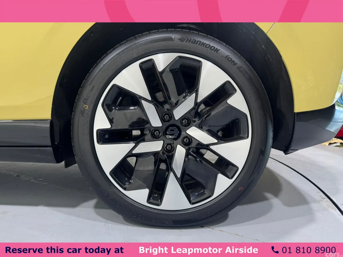 Leapmotor B05 Hatchback, Electric, 2027, Yellow