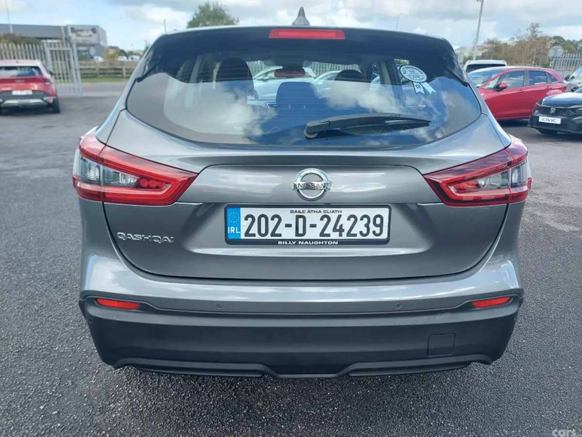Nissan Qashqai MPV, Petrol, 2020, Grey
