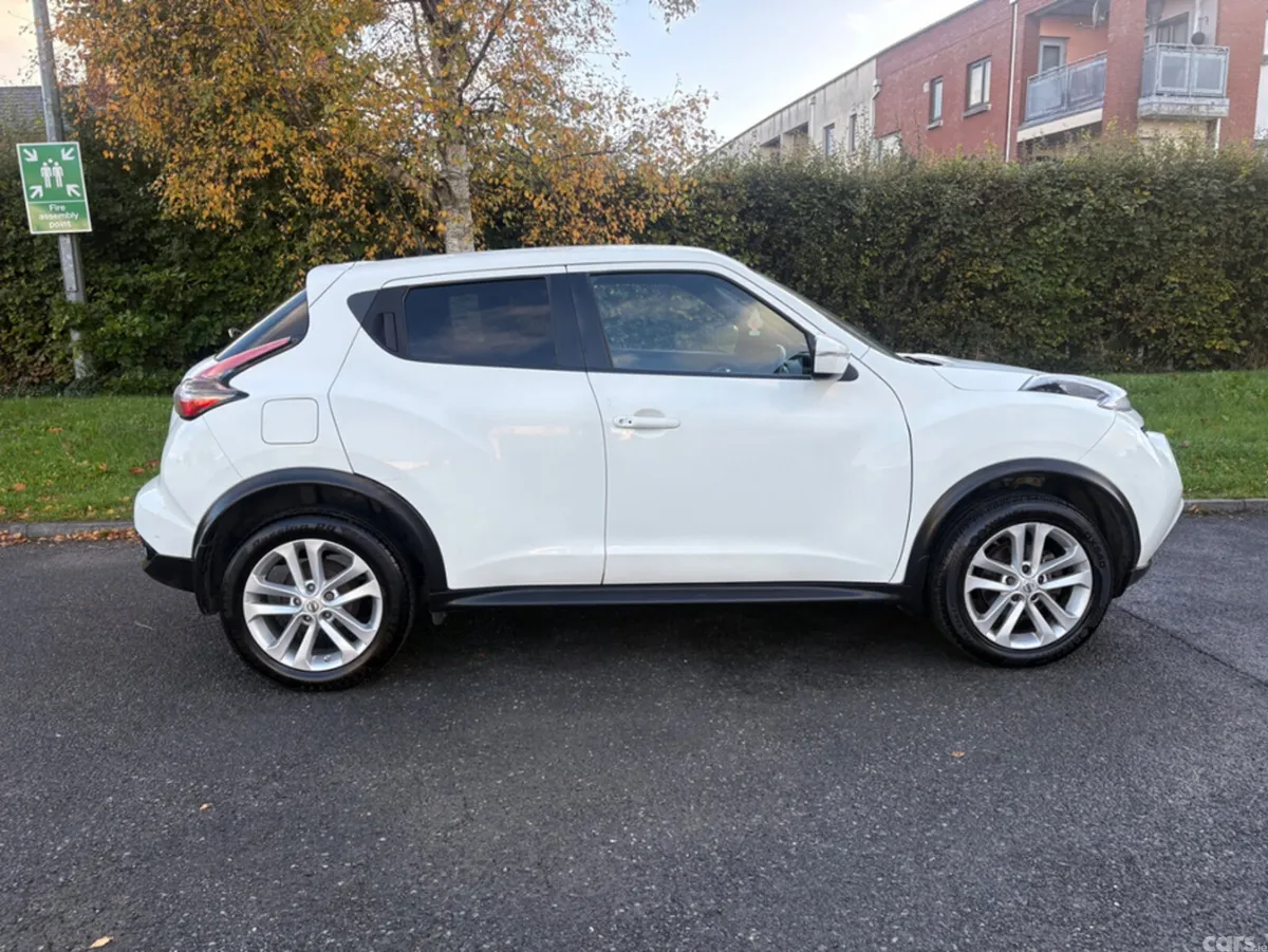 Nissan Juke Hatchback, Petrol, 2016, White