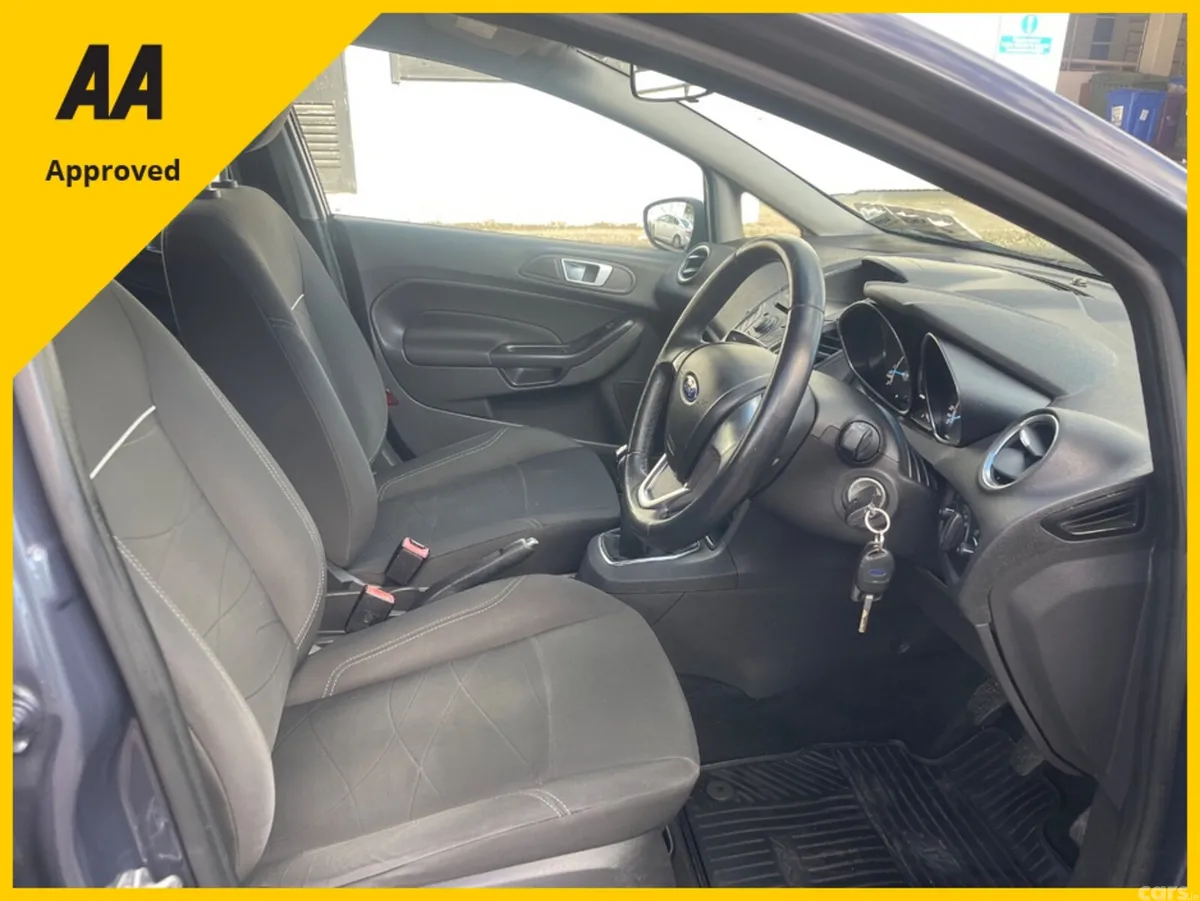 Ford Fiesta Hatchback, Petrol, 2015, Blue