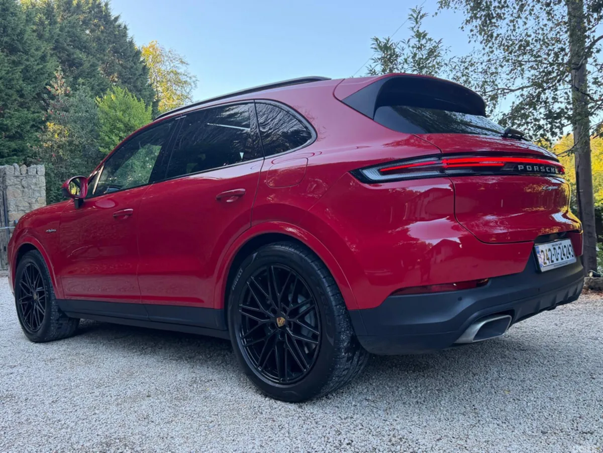 Porsche Cayenne SUV, Petrol Plug-in Hybrid, 2024, Red