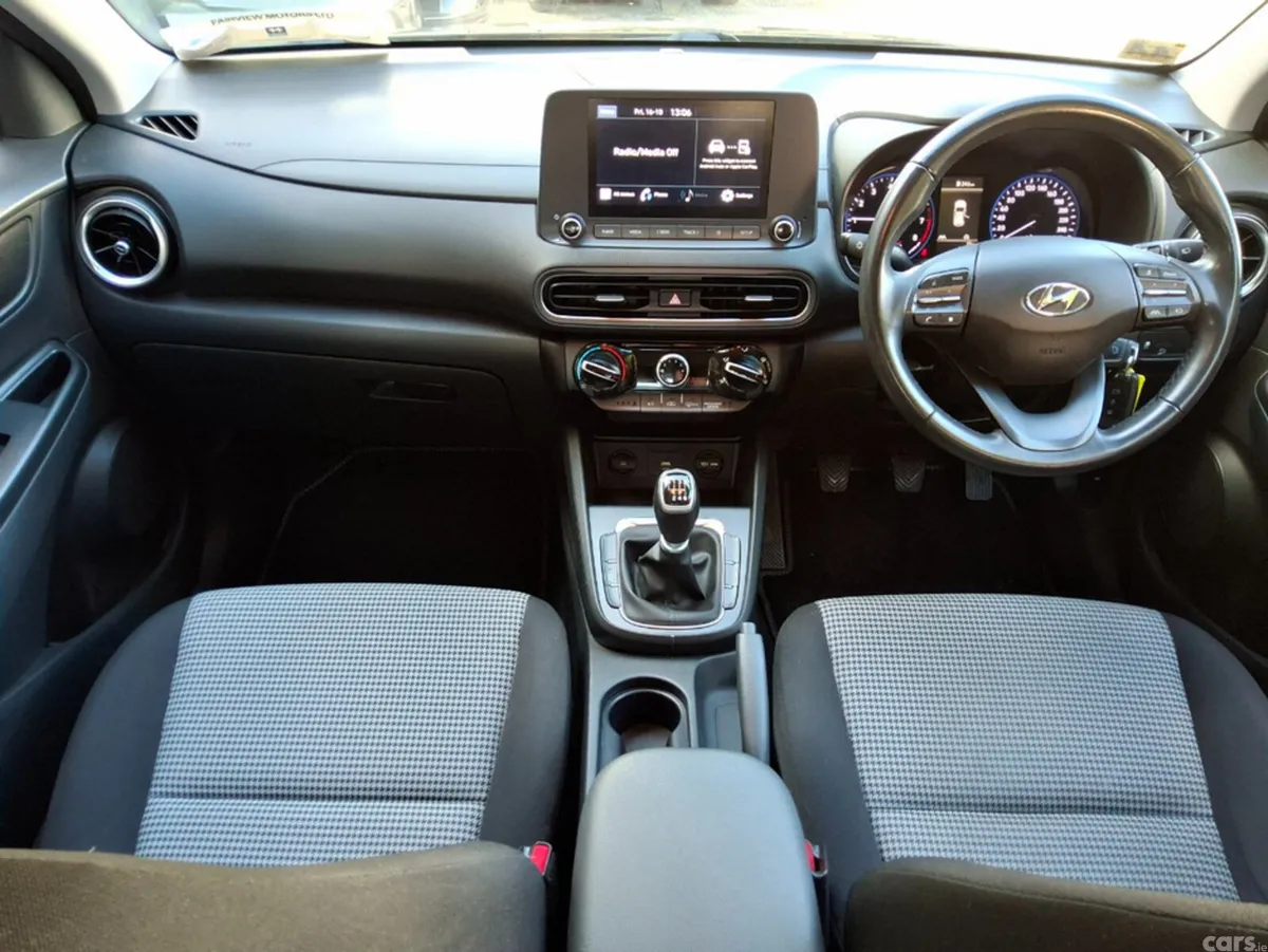 Hyundai KONA SUV, Petrol, 2023, Black