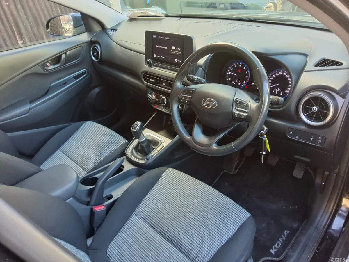 Hyundai KONA SUV, Petrol, 2023, Black