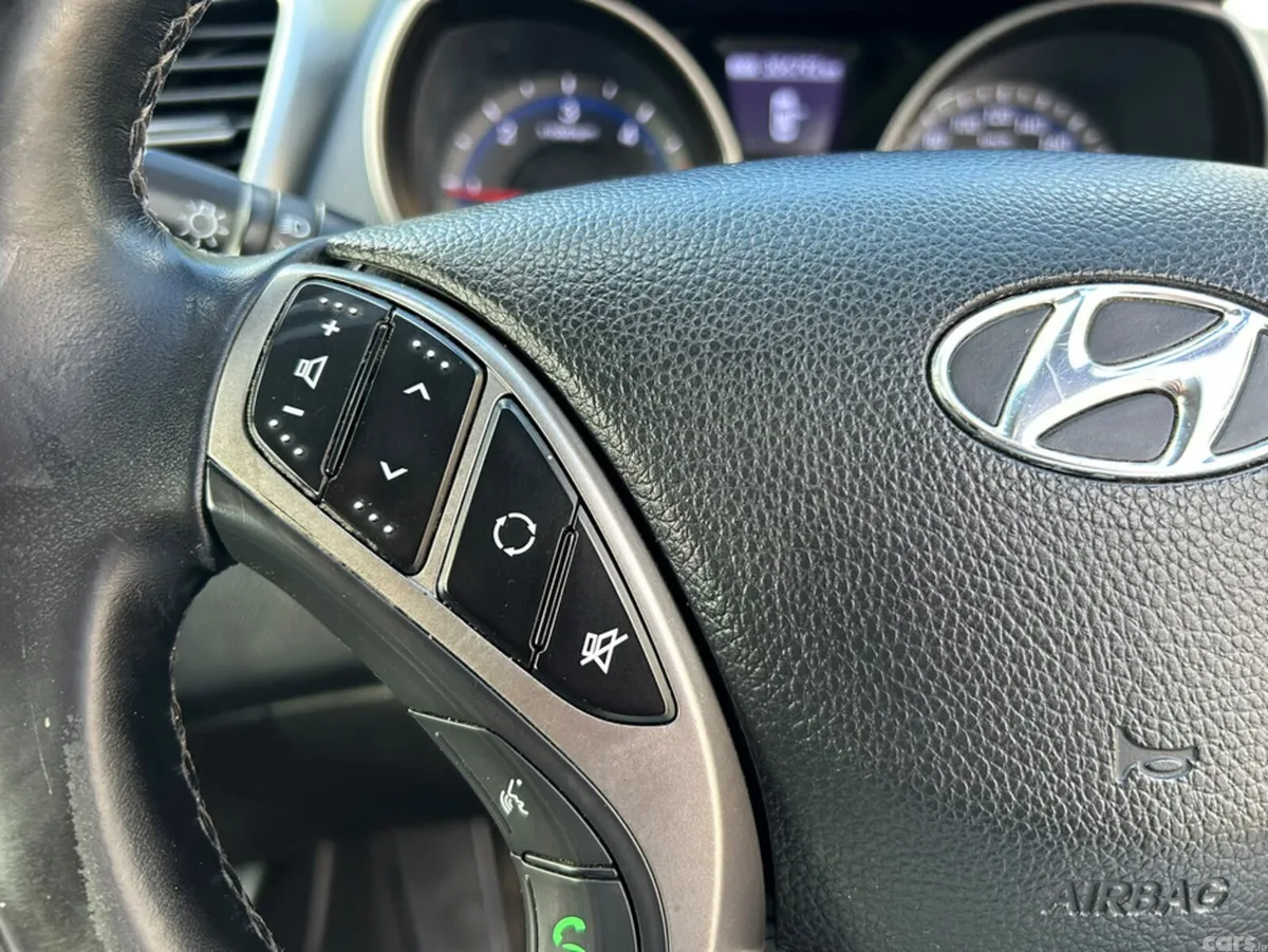 Hyundai i30 Van, Diesel, 2016, White
