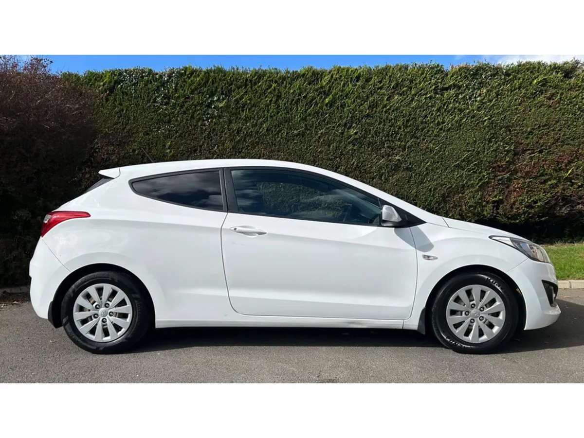Hyundai i30 Van, Diesel, 2016, White