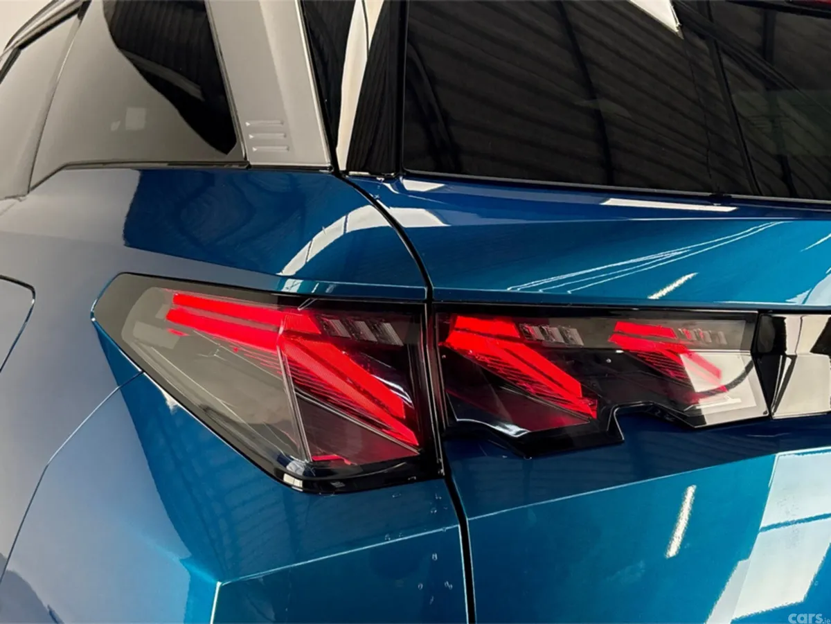 Peugeot 5008 Hatchback, Electric, 2025, Blue