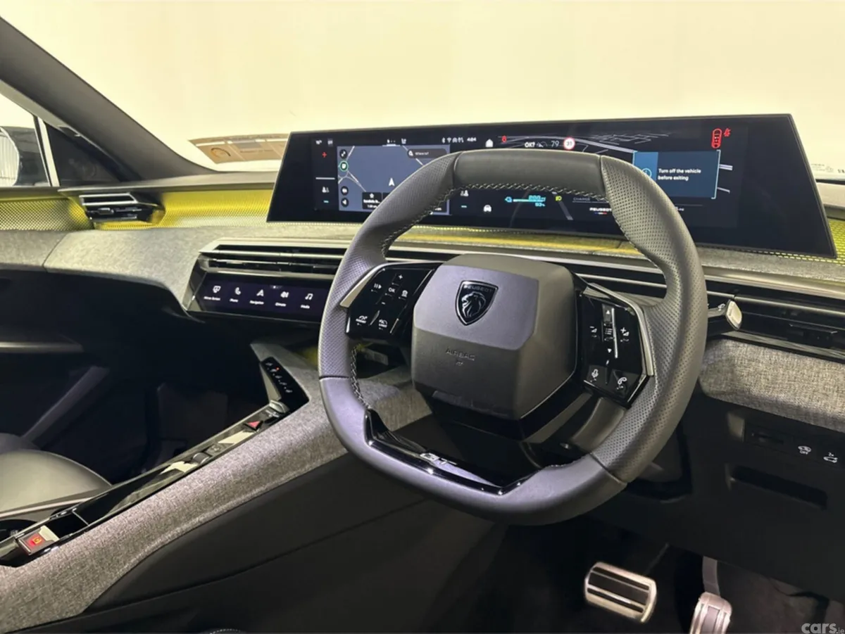 Peugeot 5008 Hatchback, Electric, 2025, Blue