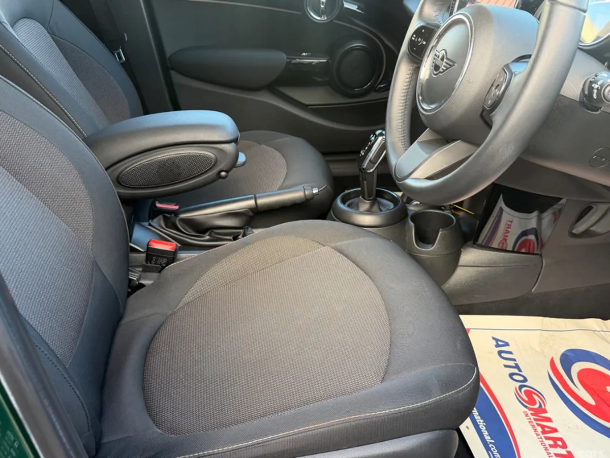 Mini Cooper Estate, Petrol, 2022, Green