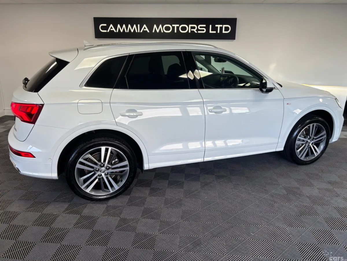 Audi Q5 SUV, Diesel, 2019, White