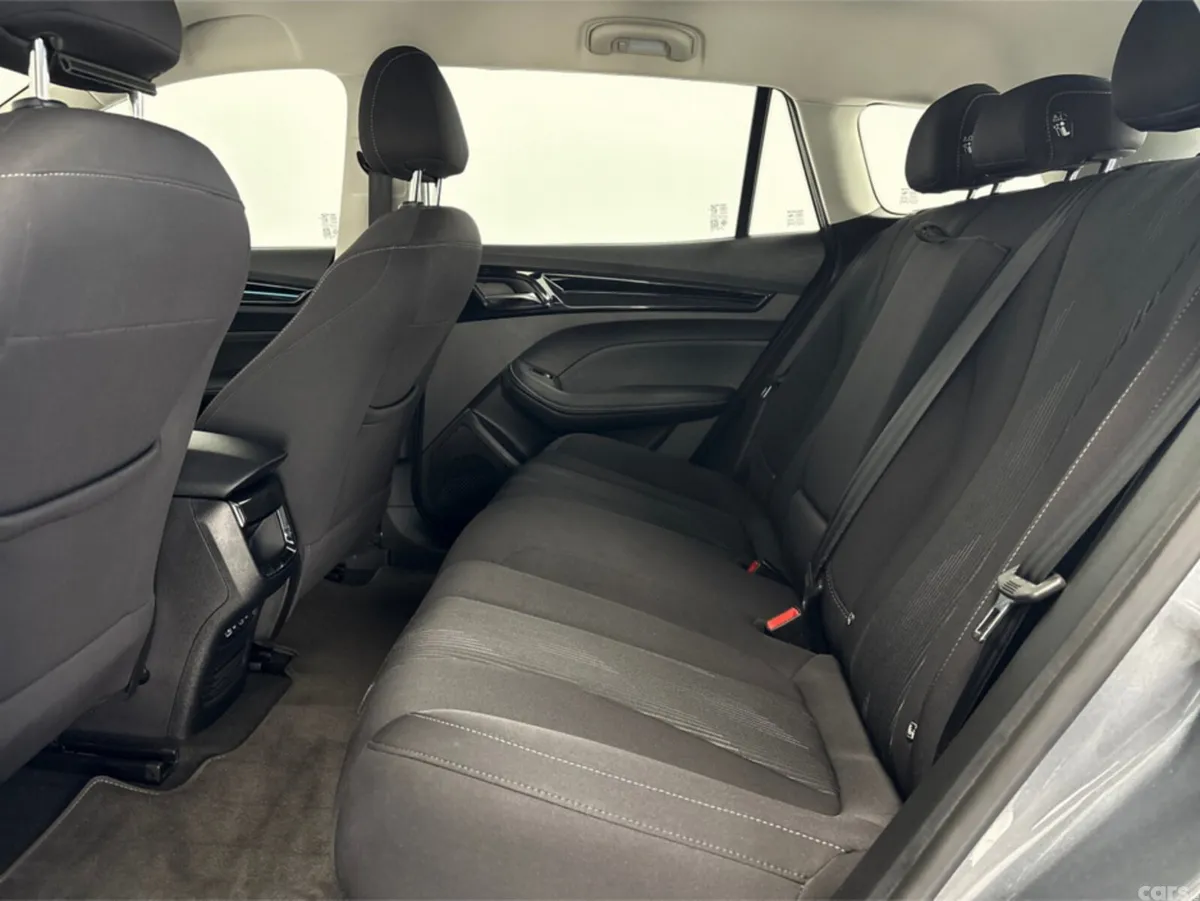 MG MG5 SUV, Electric, 2023, Grey