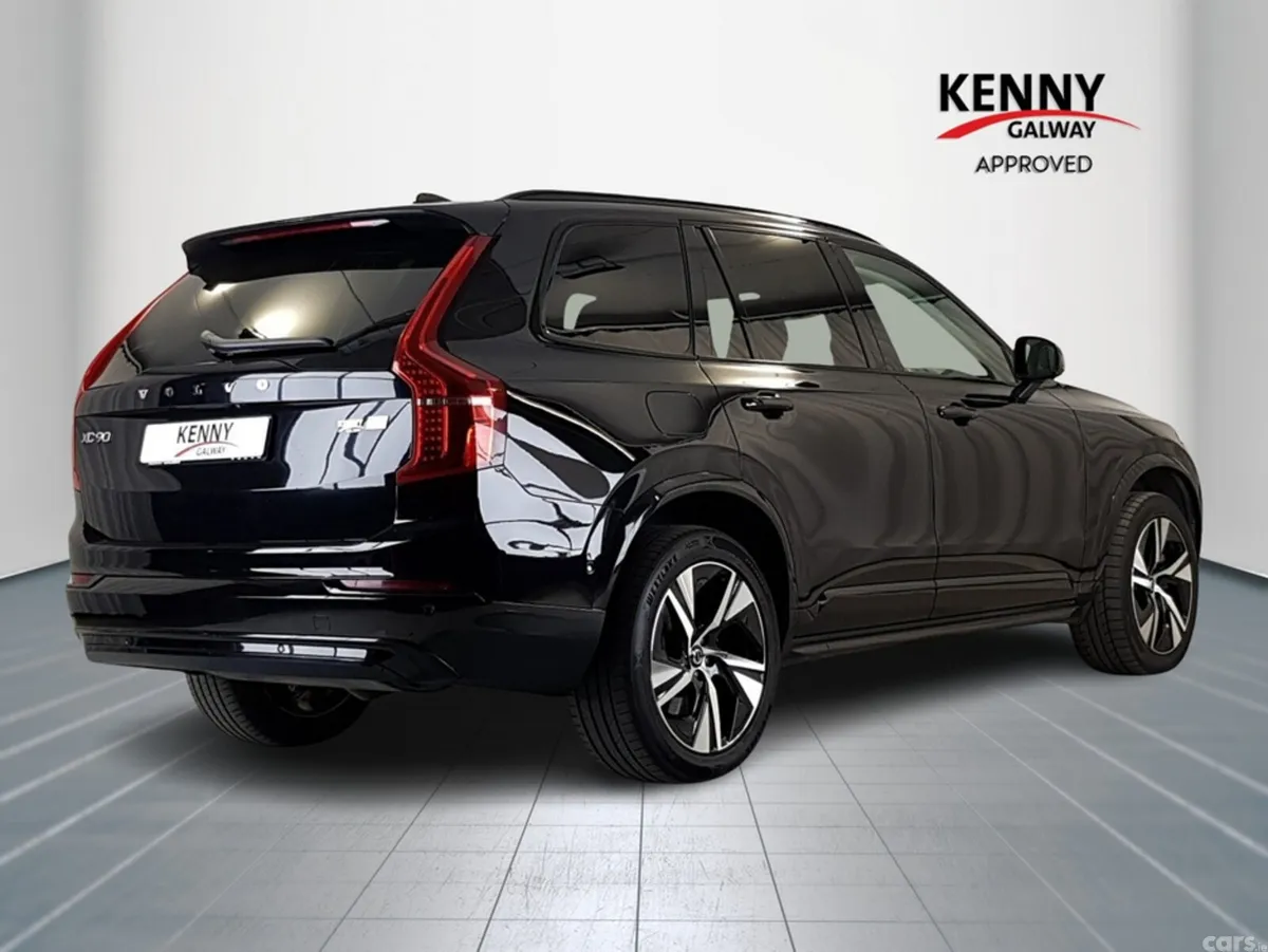 Volvo XC90 MPV, Petrol Plug-in Hybrid, 2024, Black