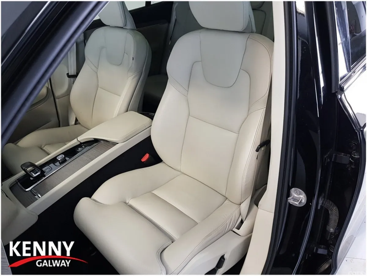 Volvo XC90 MPV, Petrol Plug-in Hybrid, 2024, Black