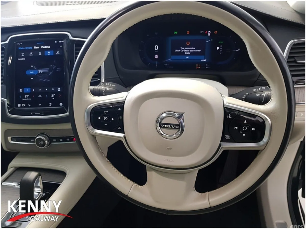 Volvo XC90 MPV, Petrol Plug-in Hybrid, 2024, Black