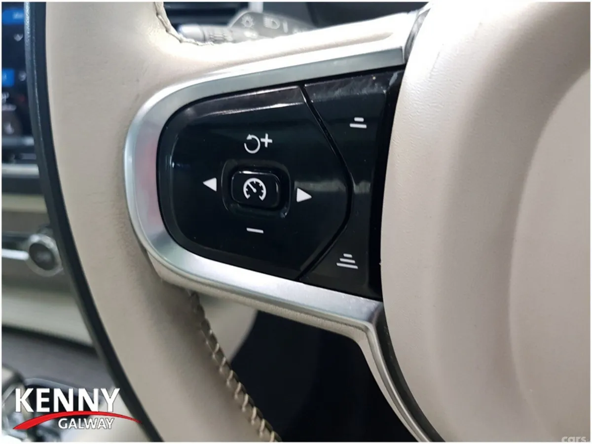 Volvo XC90 MPV, Petrol Plug-in Hybrid, 2024, Black