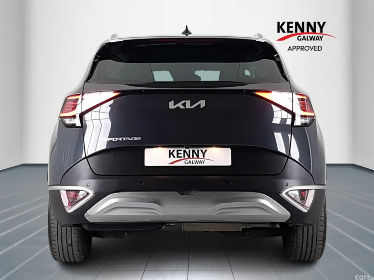 Kia Sportage MPV, Diesel, 2023, Grey