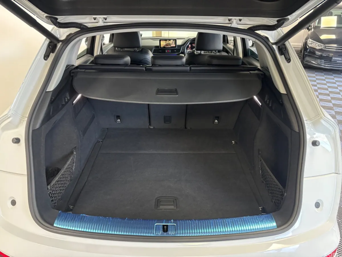 Audi Q5 SUV, Diesel, 2019, White