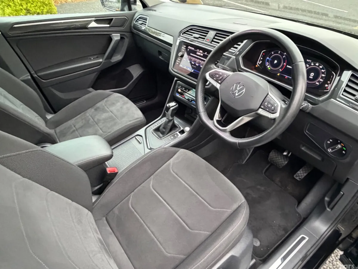 Volkswagen Tiguan SUV, Diesel, 2023, Black