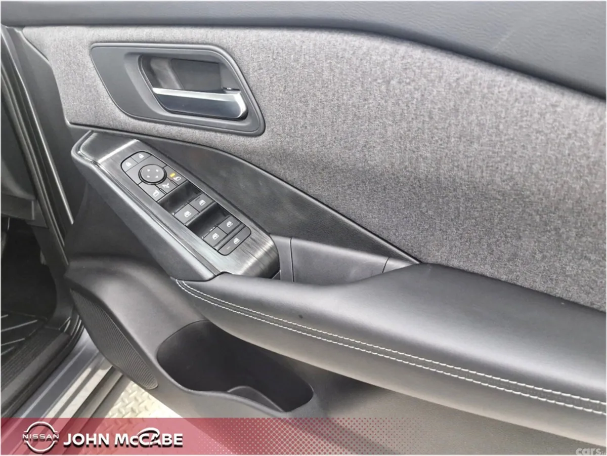 Nissan Qashqai MPV, Petrol Hybrid, 2025, Grey