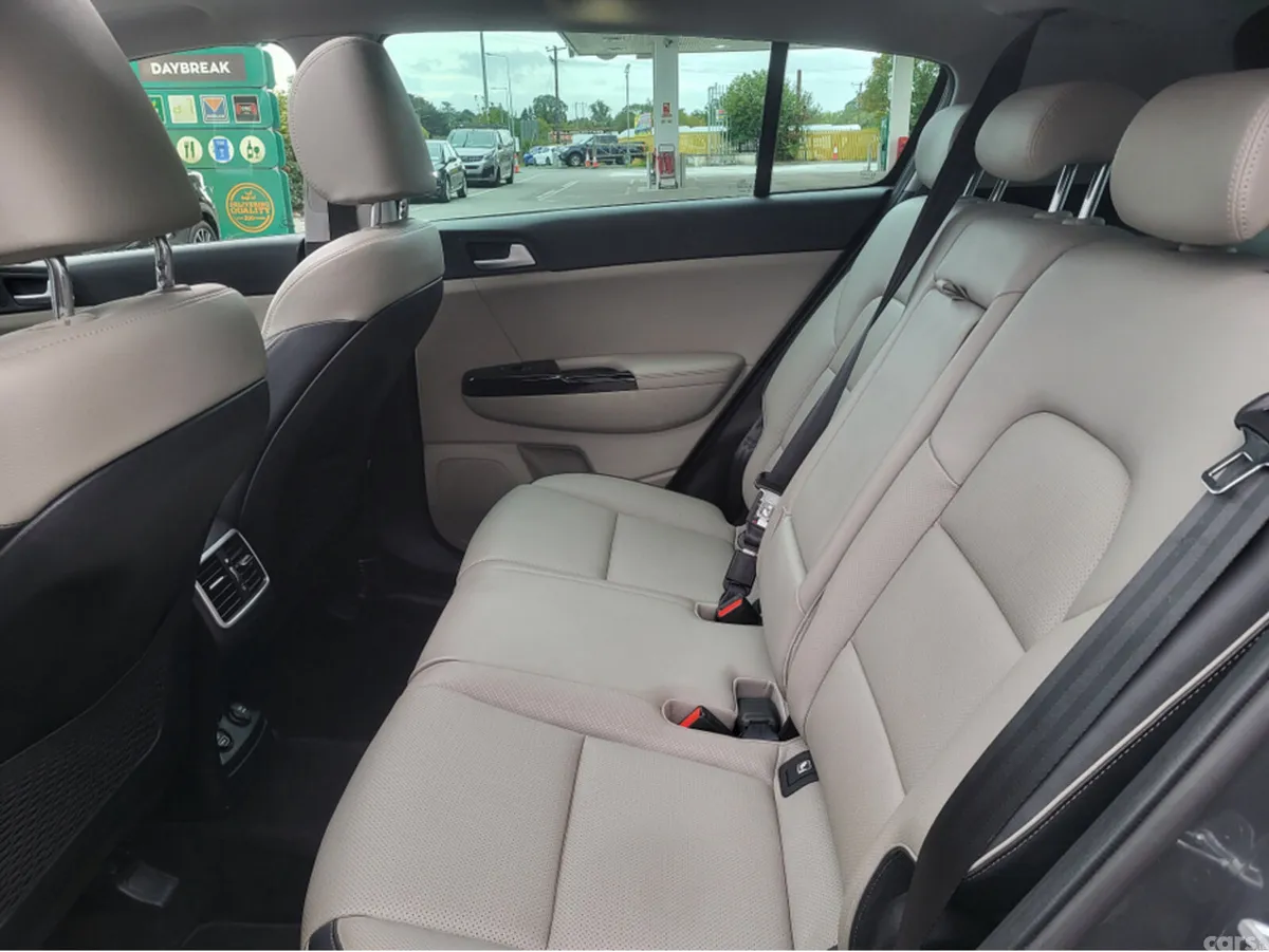 Kia Sportage MPV, Diesel Hybrid, 2020, Grey