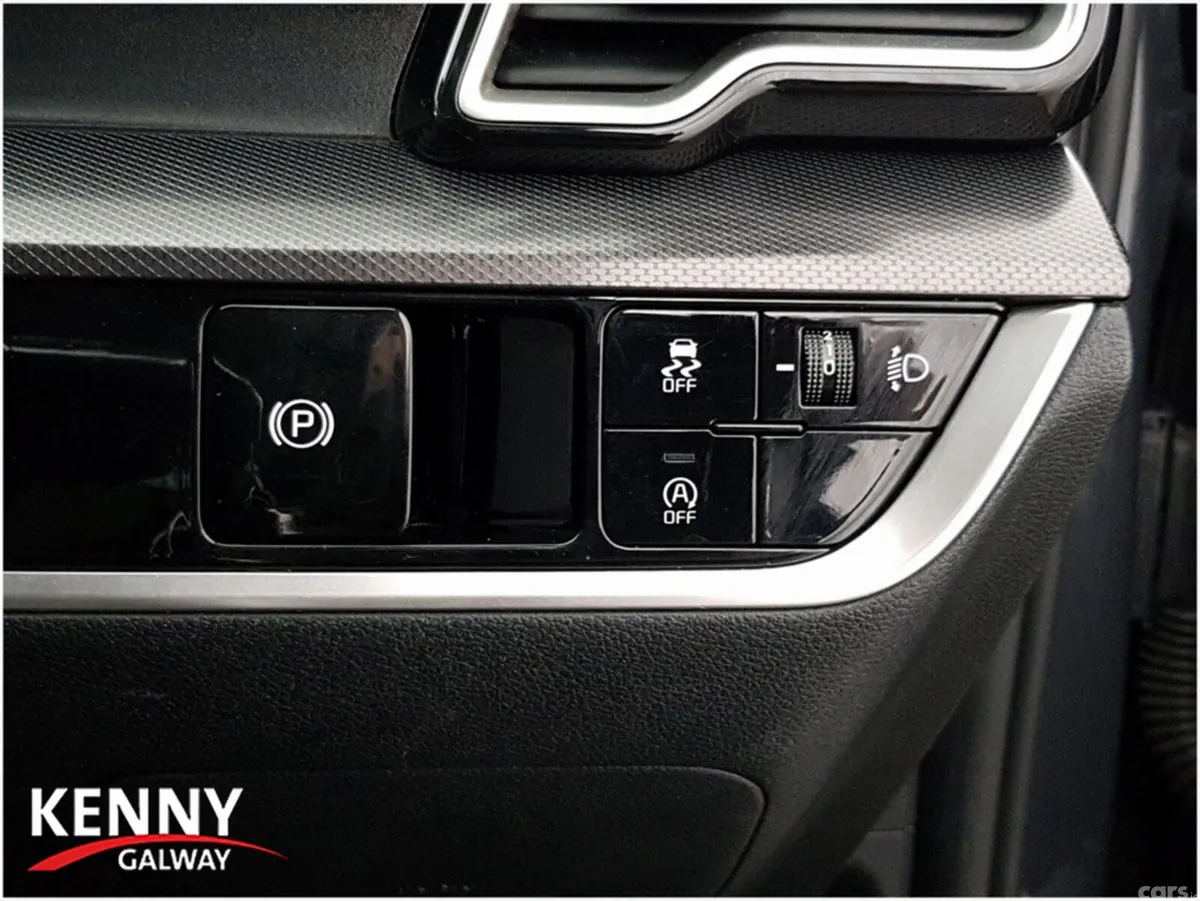 Kia Sportage MPV, Diesel, 2023, Grey