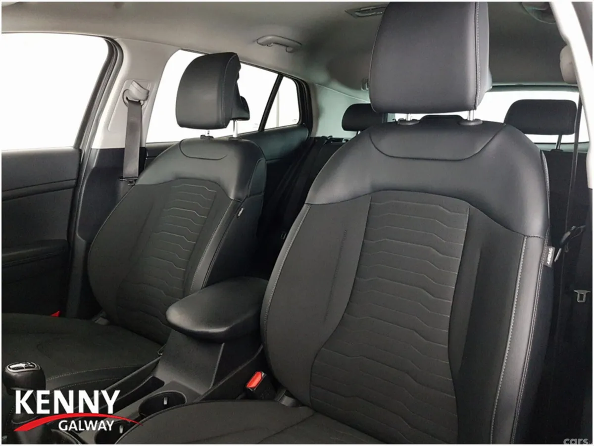 Kia Sportage MPV, Diesel, 2023, Black