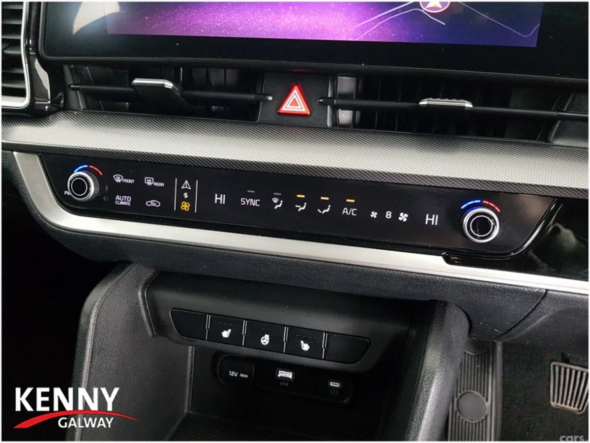 Kia Sportage MPV, Diesel, 2023, Grey