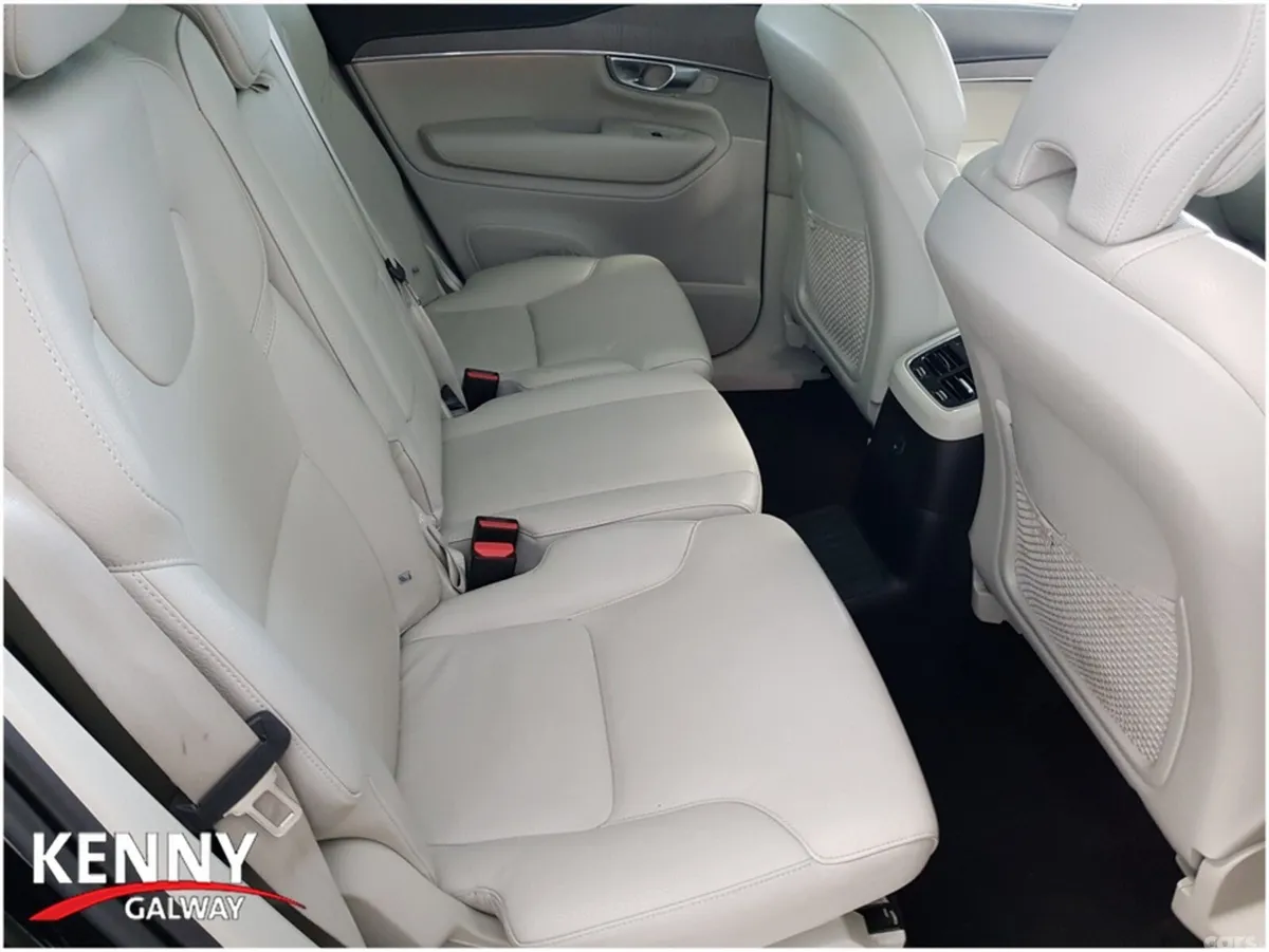 Volvo XC90 MPV, Petrol Plug-in Hybrid, 2024, Black