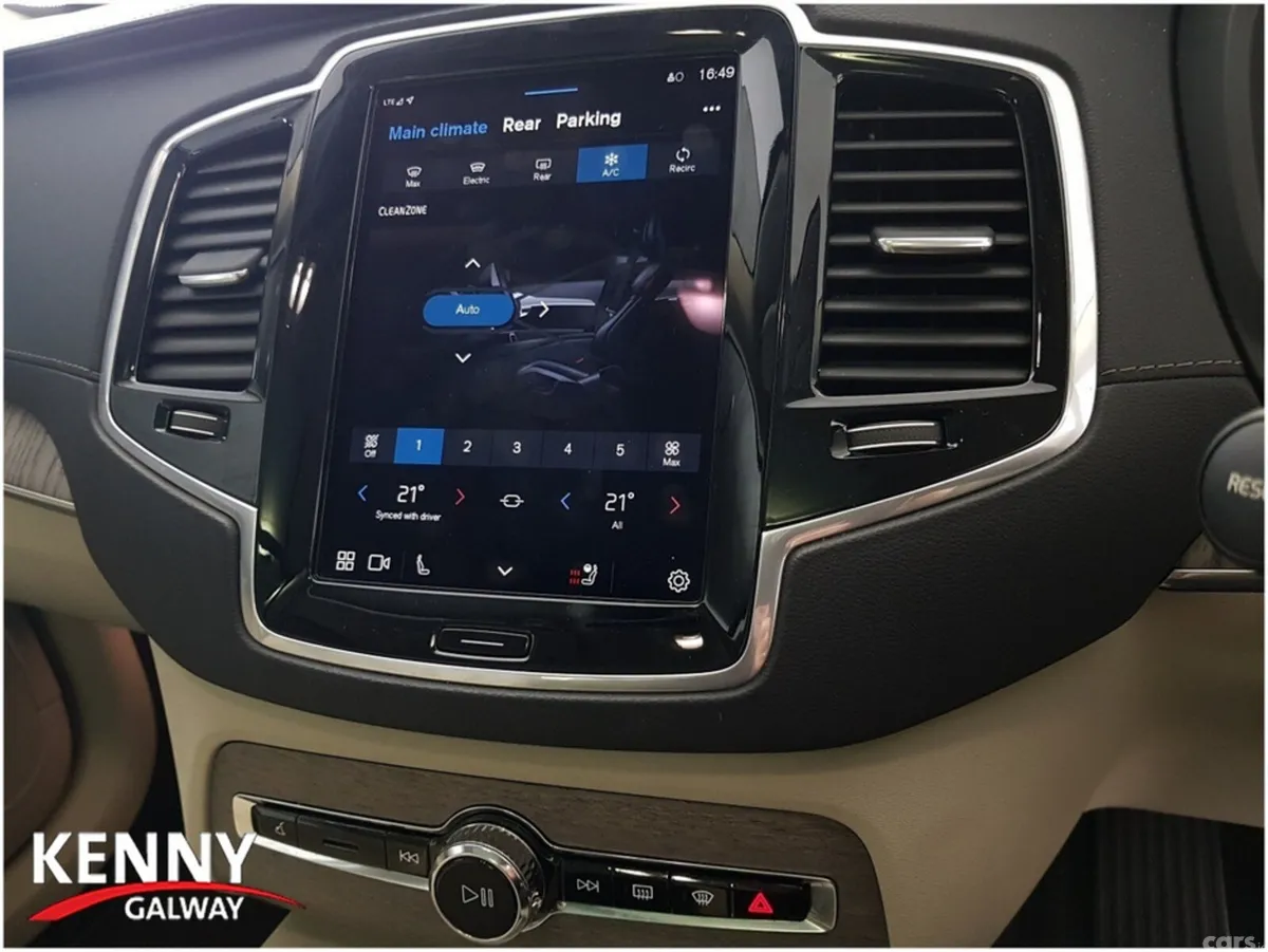 Volvo XC90 MPV, Petrol Plug-in Hybrid, 2024, Black