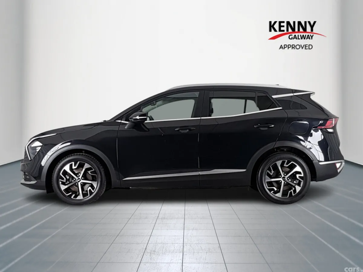Kia Sportage MPV, Diesel, 2023, Black