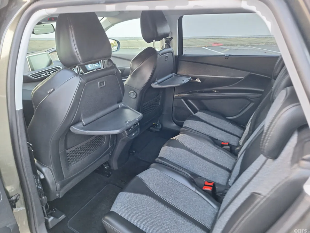 Peugeot 5008 MPV, Petrol, 2018, Grey