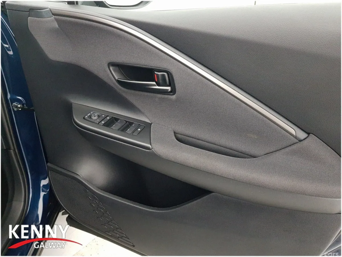 Toyota C-HR Hatchback, Petrol Hybrid, 2025, Blue