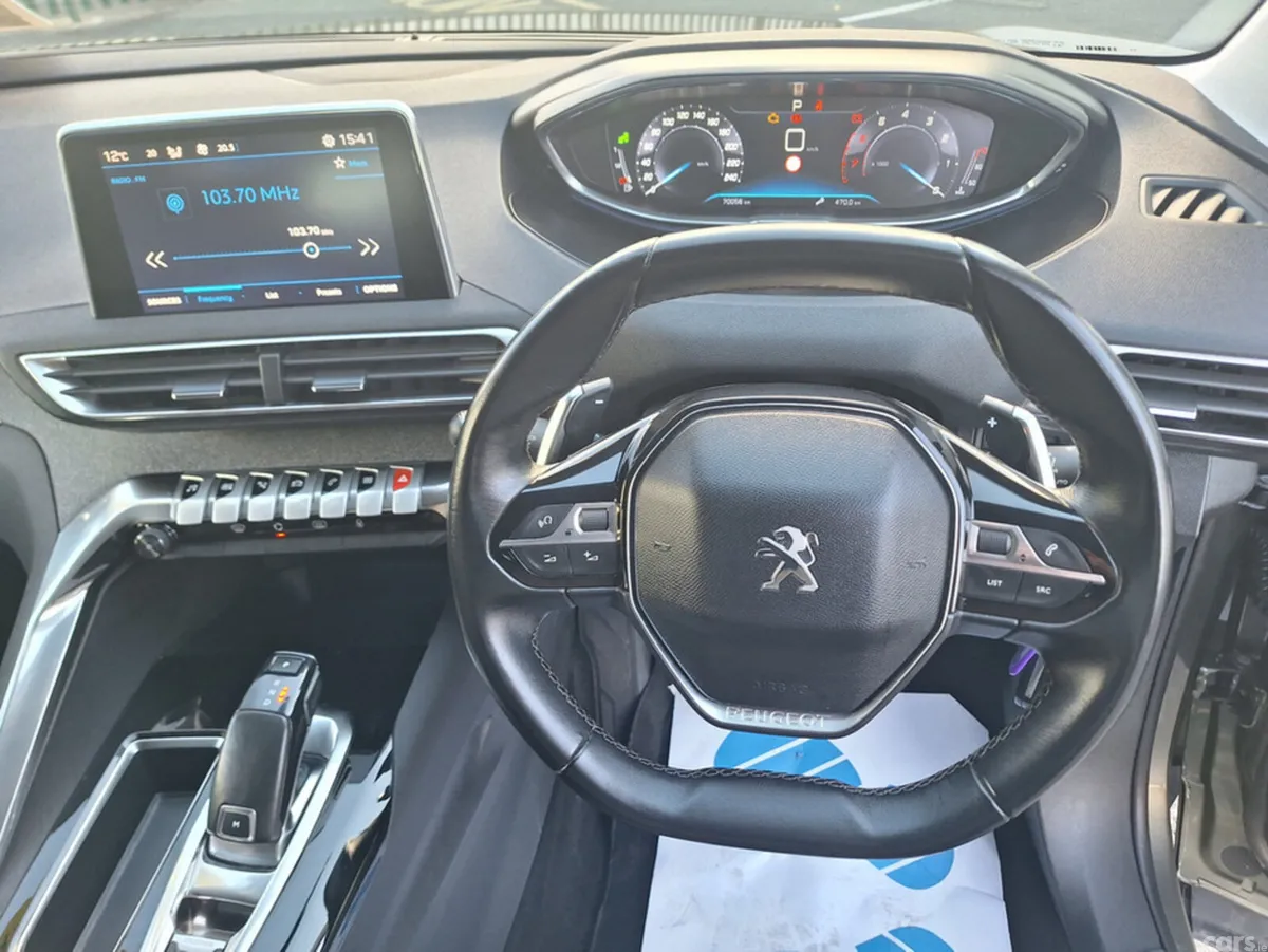 Peugeot 5008 MPV, Petrol, 2018, Grey