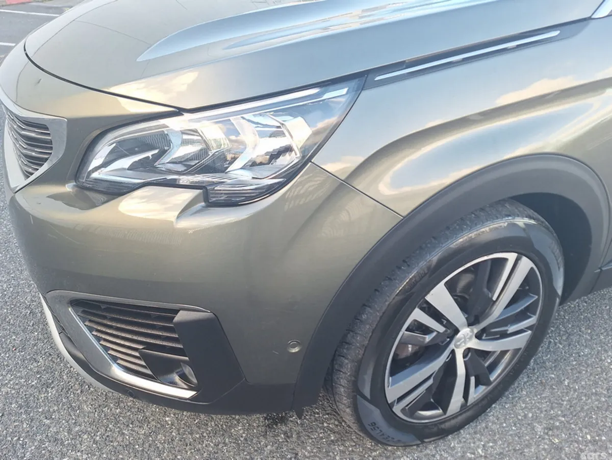 Peugeot 5008 MPV, Petrol, 2018, Grey