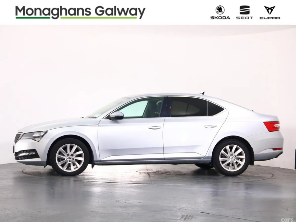 Skoda Superb Saloon, Diesel, 2024, Grey