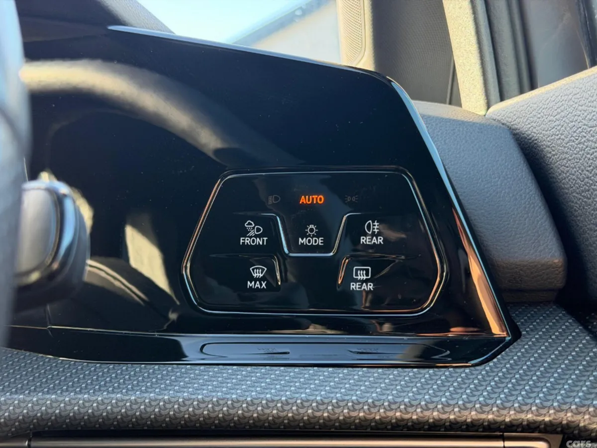 Volkswagen Golf Hatchback, Petrol Hybrid, 2021, Grey