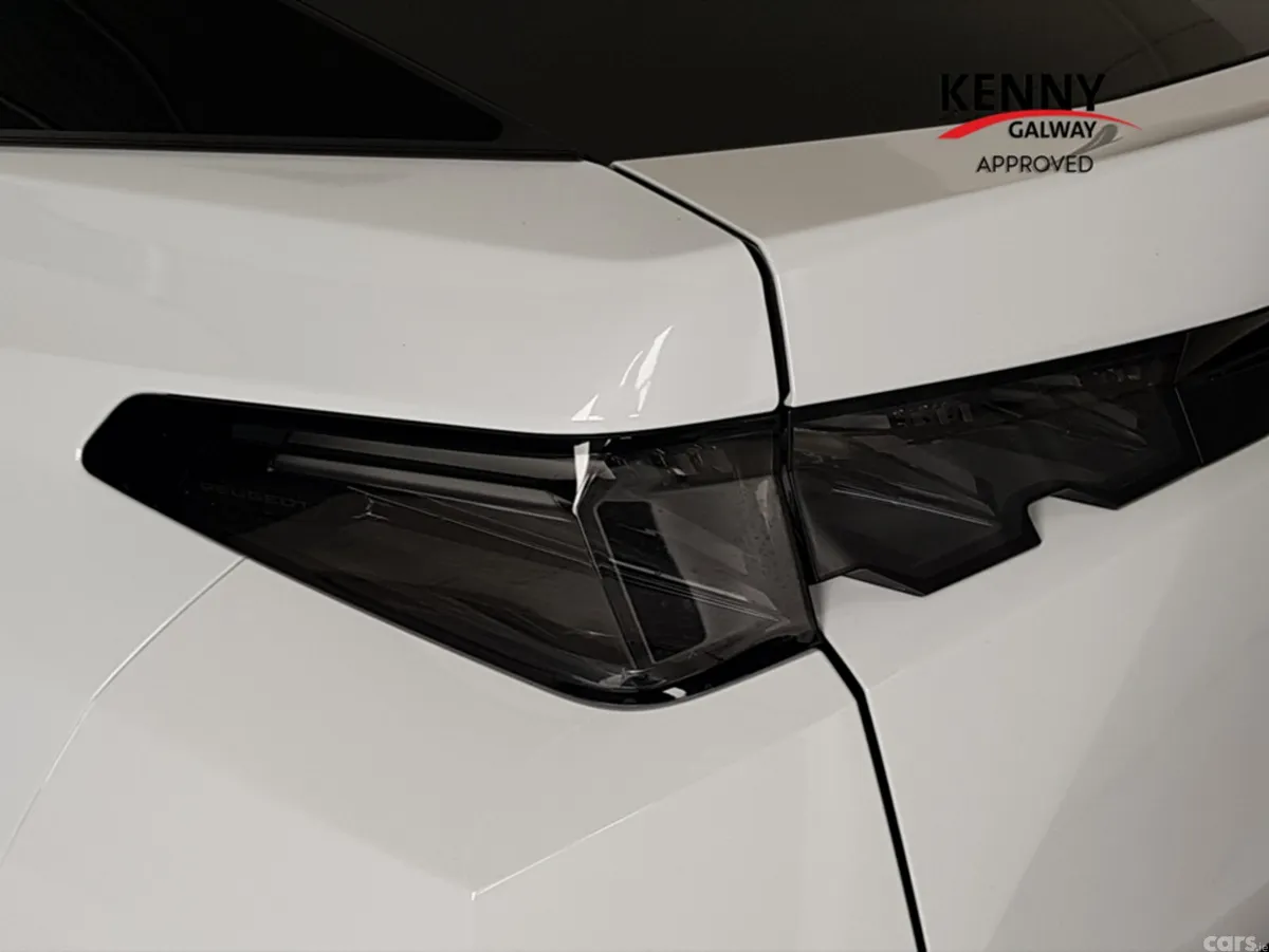 Peugeot 3008 MPV, Electric, 2024, White