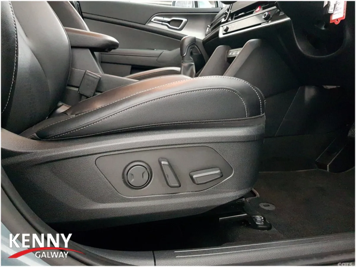 Kia Sportage MPV, Diesel, 2025, Grey